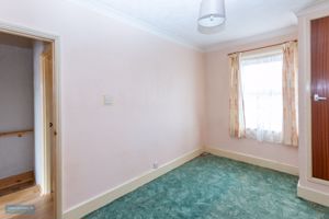 Bedroom- click for photo gallery